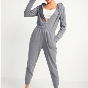 ❌❌SOLS❌❌Zip-Front Hoodie Jumpsuit ❤️❤️